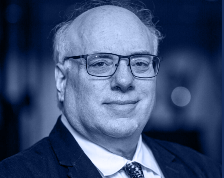 A very rich guy says low taxes on the very rich are bad for everyone, even the very rich